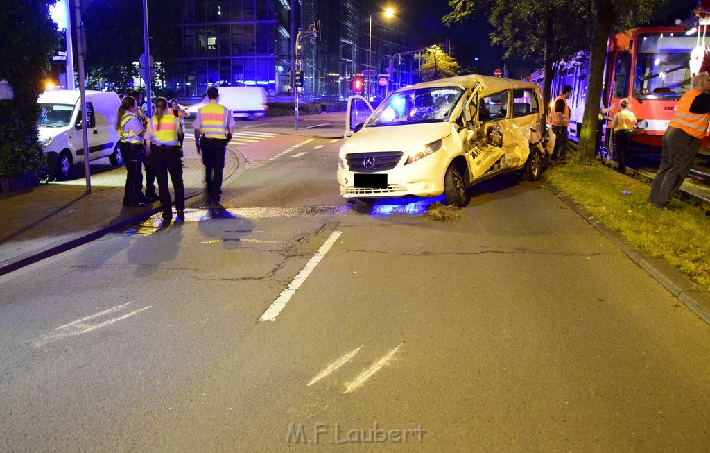 VU PKW Strab Koeln Niehl Amsterdamerstr Friedrich Karlstr P312.JPG - Miklos Laubert